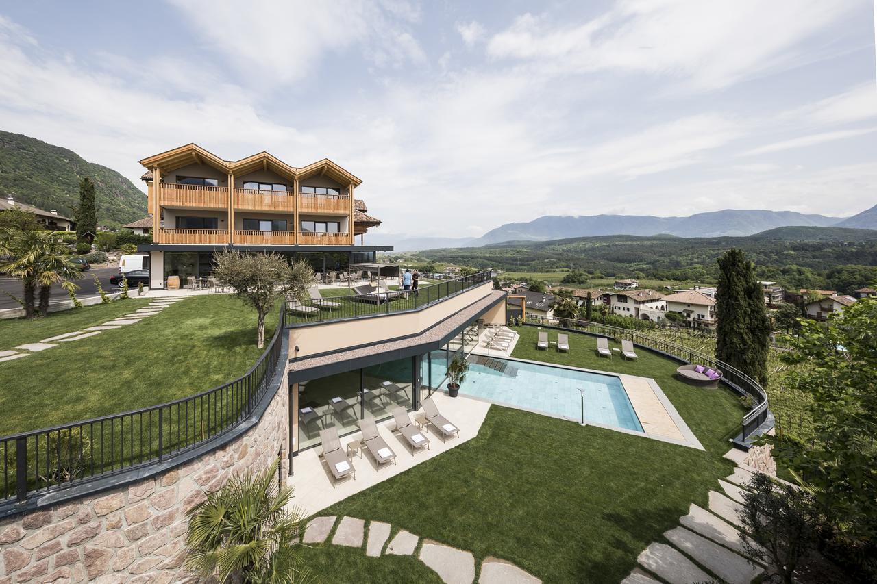 Hotel Torgglhof Caldaro Exterior photo
